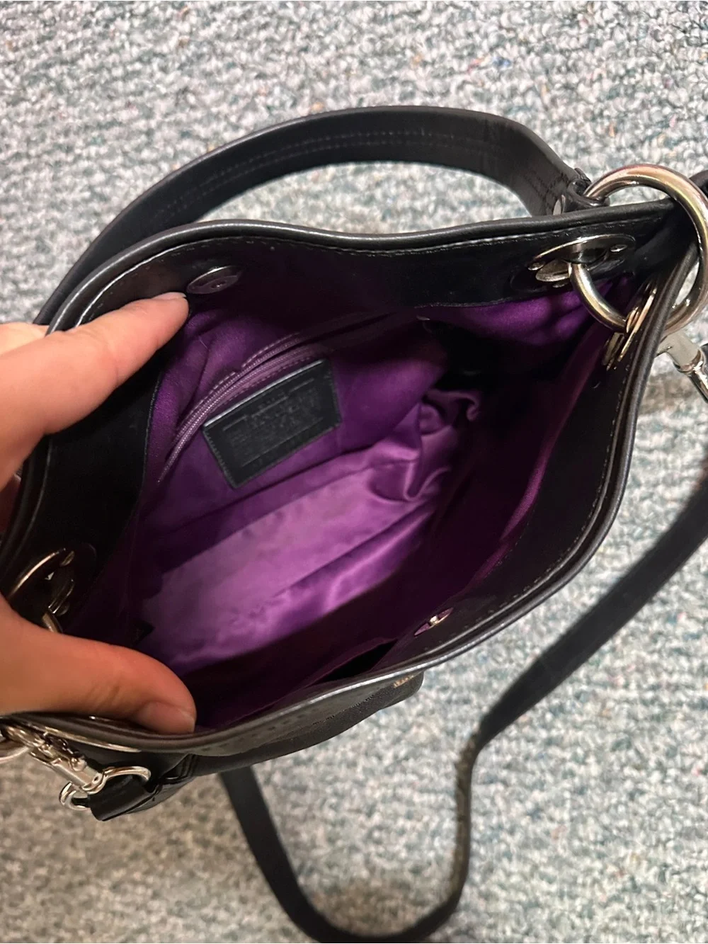 EUC Coach Y2K Ashley Hippie Bag F17605 Black Leather Pleated Shoulder Bag - Picture 9 of 14